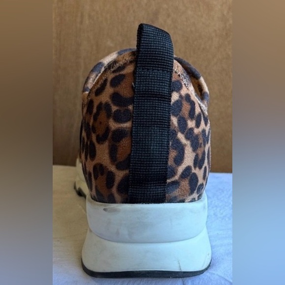 Women's Sole Society Leopard Print Slip-On Sneakers Size 8 - Picture 6 of 13